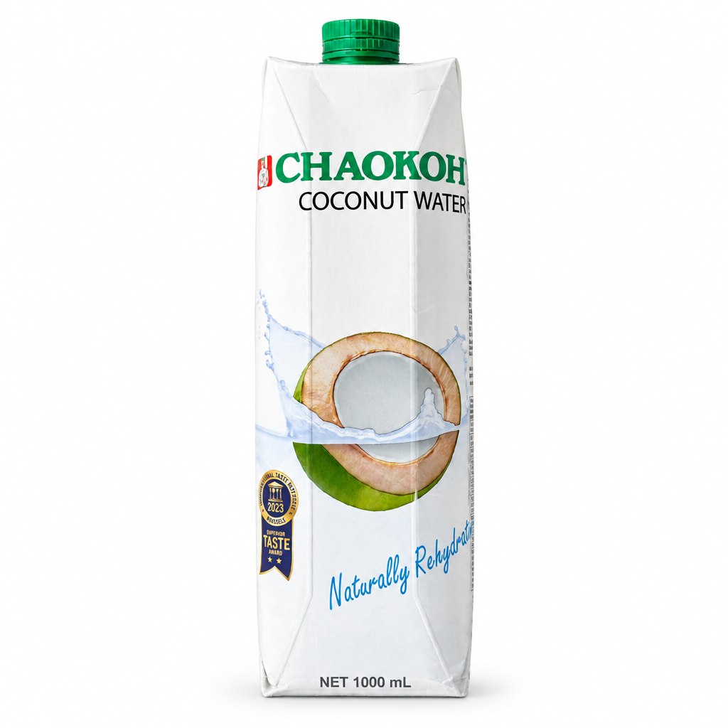 CHAOKOH Kokoswasser mit weißem Hintergrund